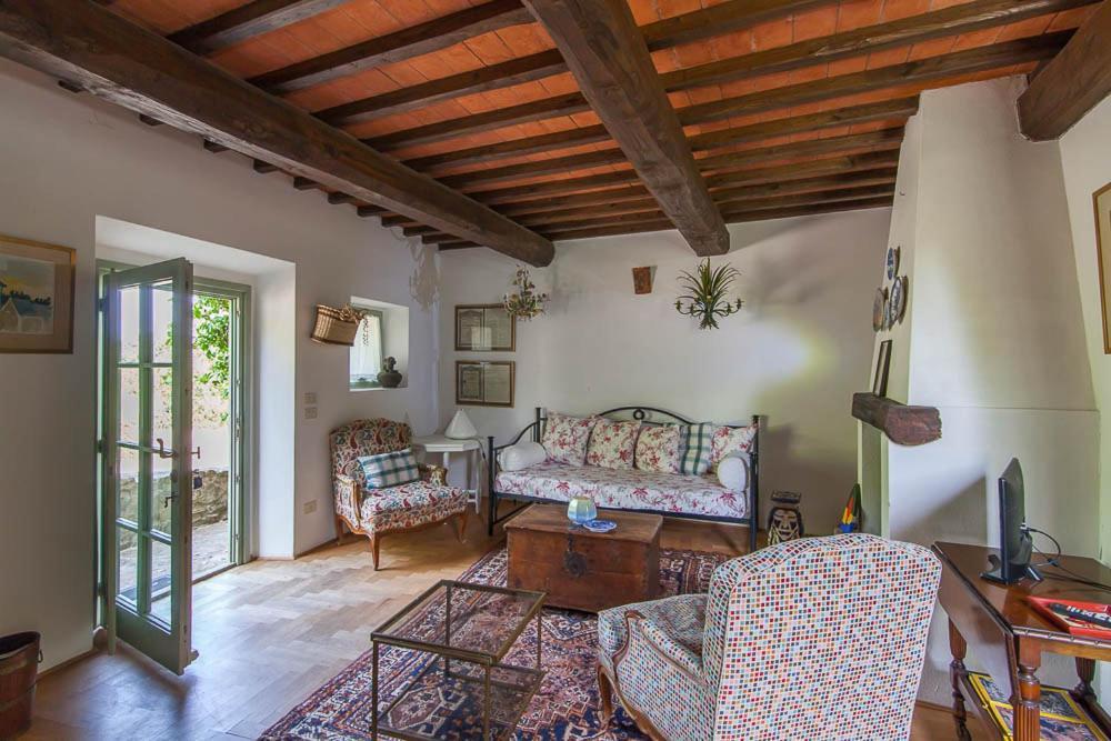Il Capriolo Villa San Cerbone Luaran gambar
